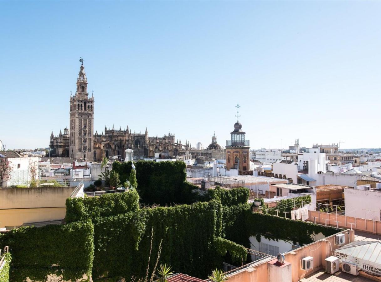Pajaritos Suite Apartment - Private Parking Included Sevilla Bagian luar foto
